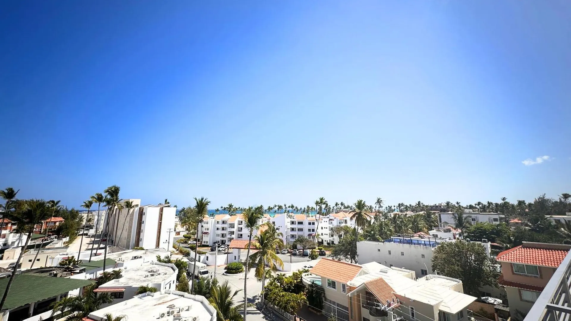 Hotel Atlantico Suites - Rooftop Pool, Bars & Beach Club Punta Cana