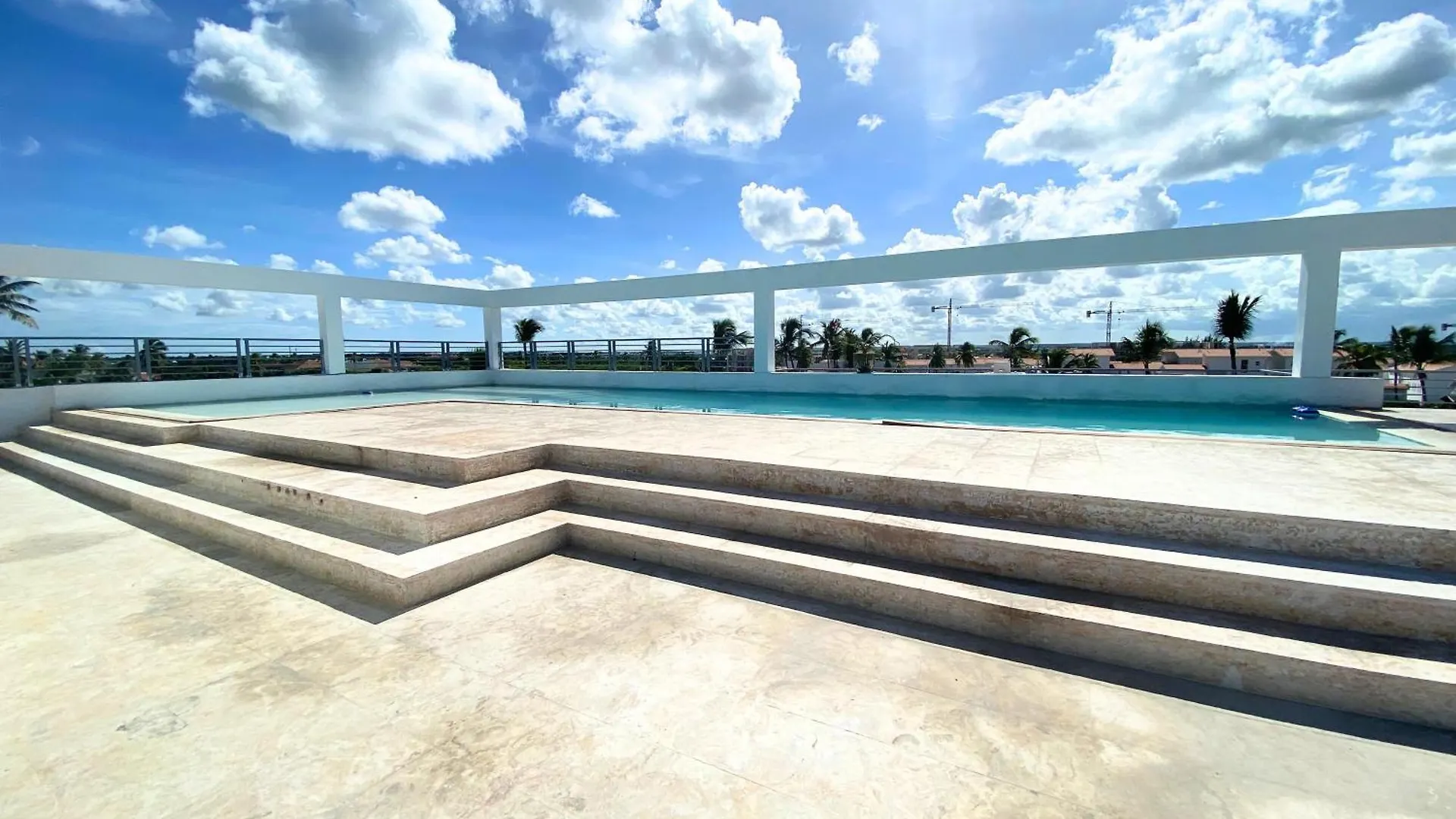 Hotel Atlantico Suites - Rooftop Pool, Bars & Beach Club Punta Cana