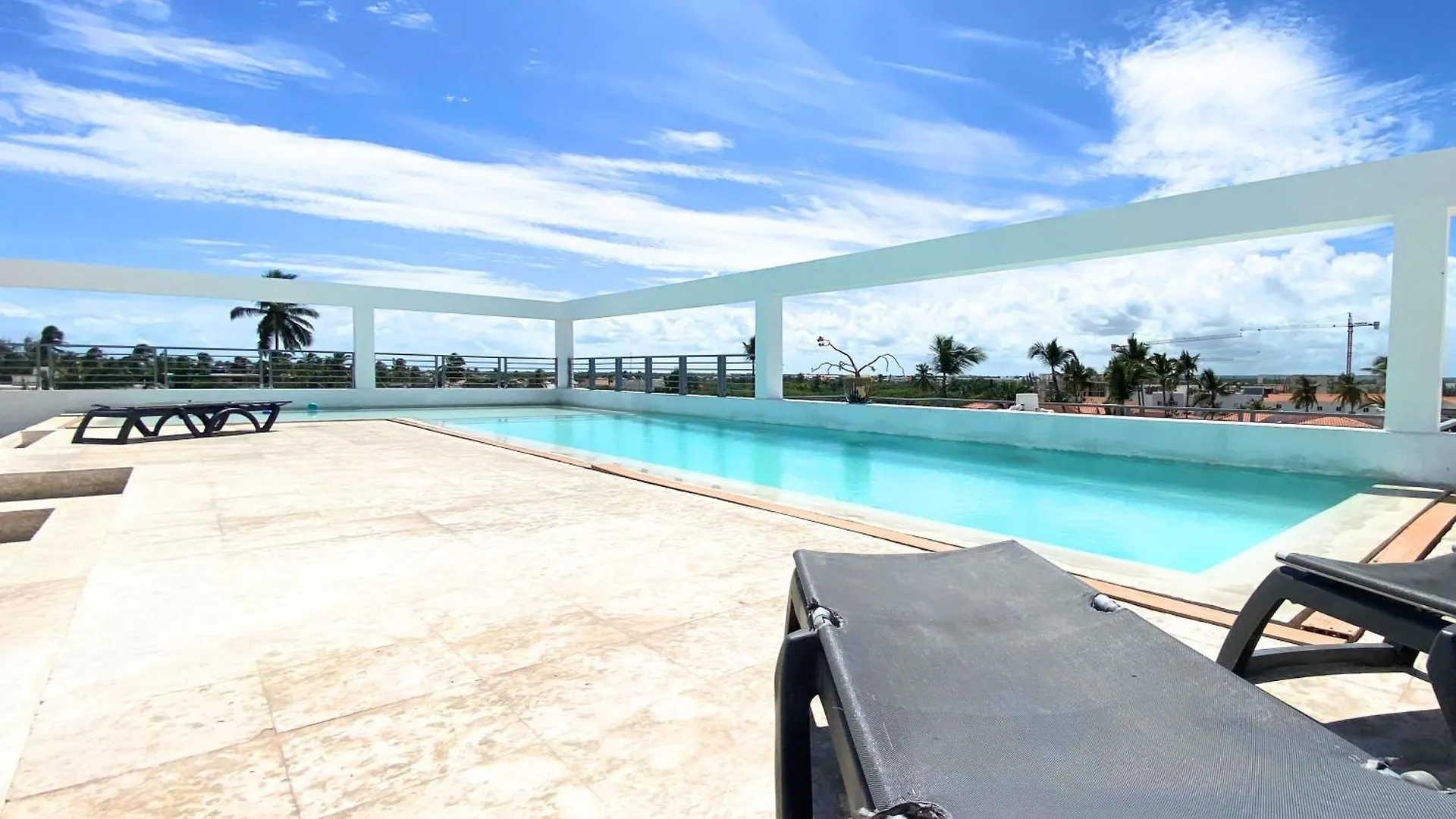 Hotel Atlantico Suites - Rooftop Pool, Bars & Beach Club Punta Cana